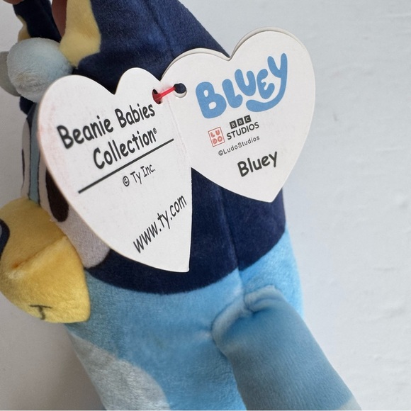 Bluey Gift Set 18" Plush Backpack + TY Mini Beanie Baby Stuffed Toy Set NWOT - Picture 12 of 12